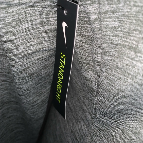 🆕 Nike Yoga Dry Fit Top - Picture 4 of 5